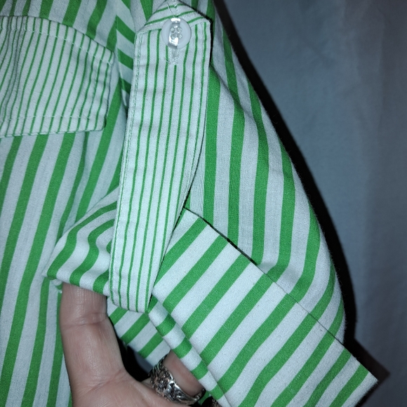 Vintage Casey & Max 3/4 Sleeve Button Front Green/White Stripe Button Tab Shirt - Picture 8 of 10